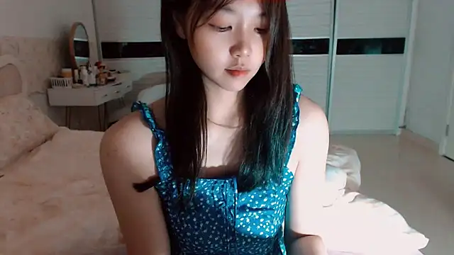 -Lucky Girl online show from 05.13.26