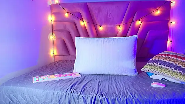 shybutdirtygirrll online show from 02.15.25
