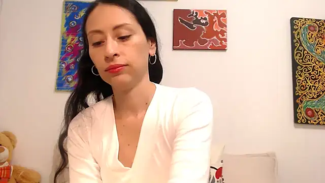 Snapshot of AliceRossi chatting on 01.04.25 AliceRossi online show from 01.04.25
