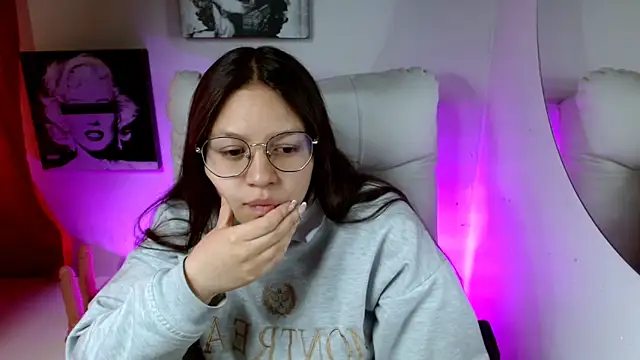 SamanthaRoldaan online show from 02.20.26