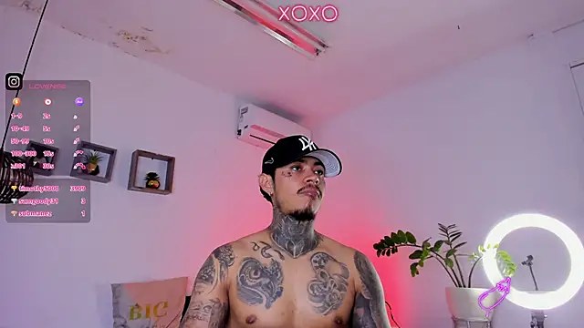 Snapshot of JordanSmiith_ chatting on 01.18.25 JordanSmiith  online show from 01.18.25