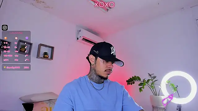 Snapshot of JordanSmiith_ chatting on 01.19.25 JordanSmiith  online show from 01.19.25