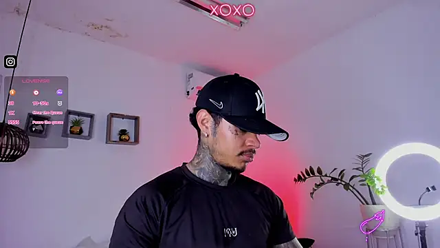 Snapshot of JordanSmiith_ chatting on 01.20.25 JordanSmiith  online show from 01.20.25