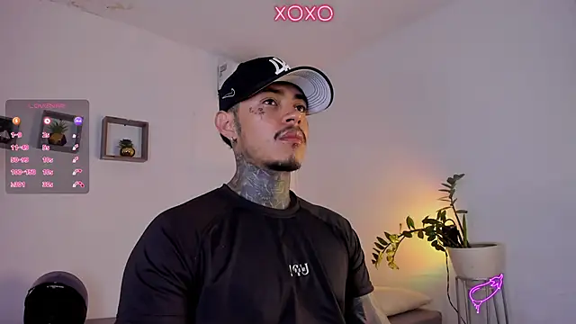 Snapshot of JordanSmiith_ chatting on 02.09.25 JordanSmiith  online show from 02.09.25