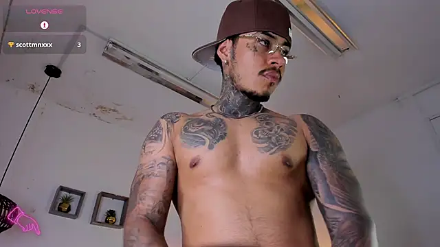 Snapshot of JordanSmiith_ chatting on 02.22.25 JordanSmiith  online show from 02.22.25