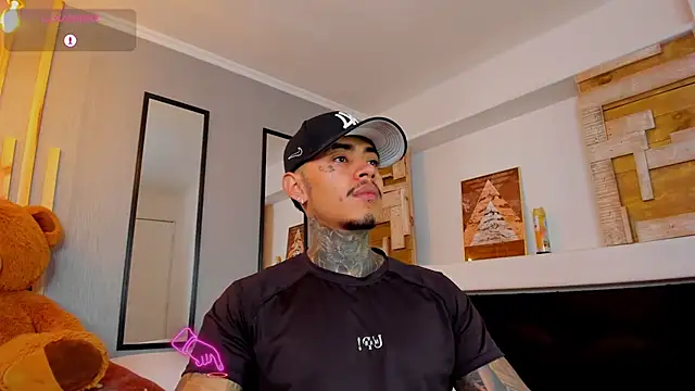 Snapshot of JordanSmiith_ chatting on 03.02.25 JordanSmiith  online show from 03.02.25