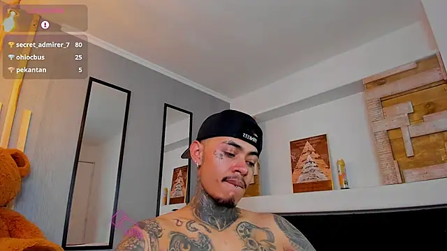 Snapshot of JordanSmiith_ chatting on 03.02.25 JordanSmiith  online show from 03.02.25