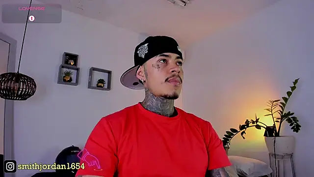 Snapshot of JordanSmiith_ chatting on 03.04.25 JordanSmiith  online show from 03.04.25