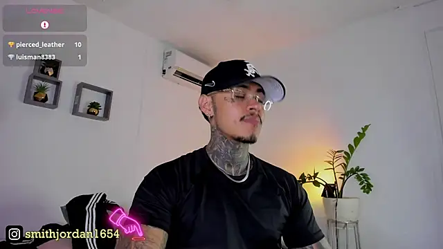 Snapshot of JordanSmiith_ chatting on 03.06.25 JordanSmiith  online show from 03.06.25