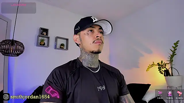 Snapshot of JordanSmiith_ chatting on 03.12.25 JordanSmiith  online show from 03.12.25
