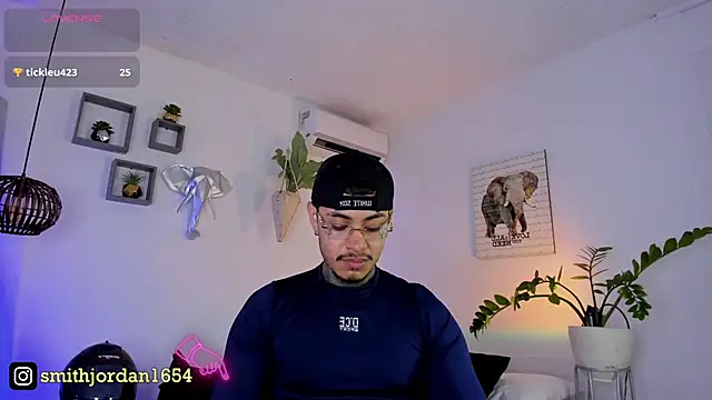 Snapshot of JordanSmiith_ chatting on 03.17.25 JordanSmiith  online show from 03.17.25