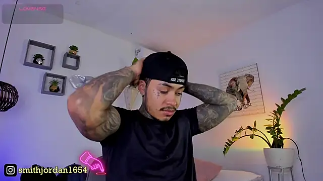 Snapshot of JordanSmiith_ chatting on 03.20.25 JordanSmiith  online show from 03.20.25