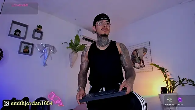 Snapshot of JordanSmiith_ chatting on 03.21.25 JordanSmiith  online show from 03.21.25