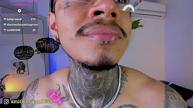 Snapshot of JordanSmiith_ chatting on 03.22.25 JordanSmiith  online show from 03.22.25