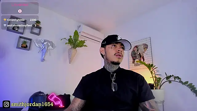 Snapshot of JordanSmiith_ chatting on 03.22.25 JordanSmiith  online show from 03.22.25