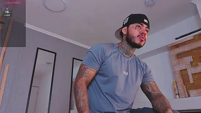 Snapshot of JordanSmiith_ chatting on 09.21.25 JordanSmiith  online show from 09.21.25