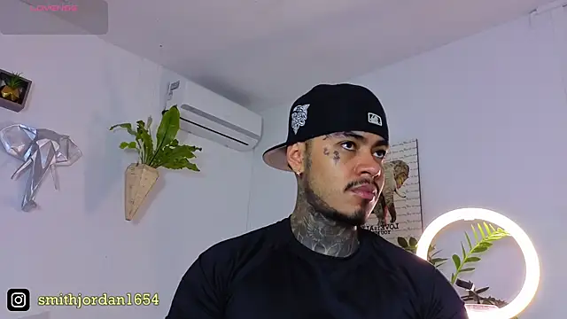 Snapshot of JordanSmiith_ chatting on 10.03.25 JordanSmiith  online show from 10.03.25