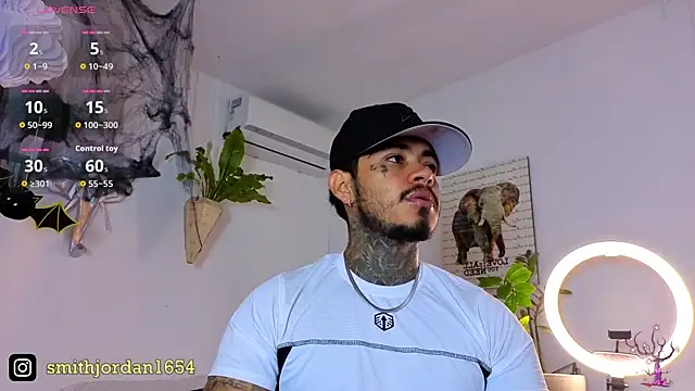 Snapshot of JordanSmiith_ chatting on 10.23.25 JordanSmiith  online show from 10.23.25