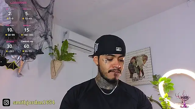 Snapshot of JordanSmiith_ chatting on 10.25.25 JordanSmiith  online show from 10.25.25