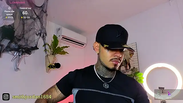 Snapshot of JordanSmiith_ chatting on 11.03.25 JordanSmiith  online show from 11.03.25