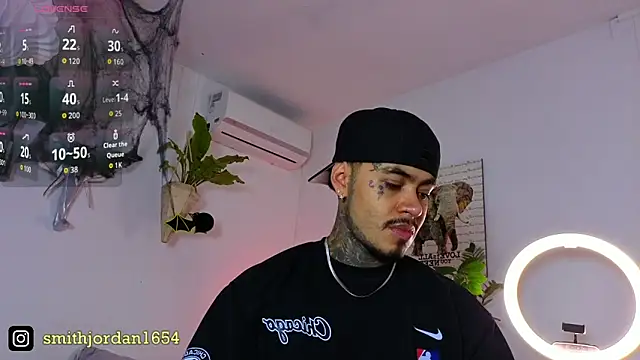 JordanSmiith  online show from 11.05.25