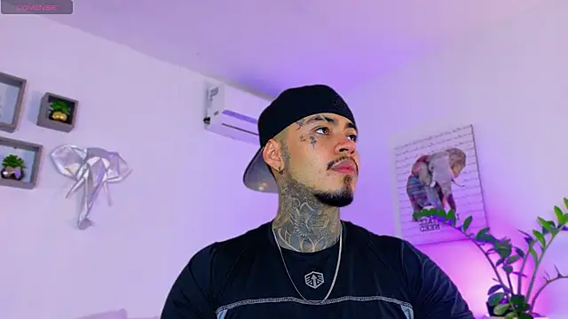 JordanSmiith  online show from 03.23.26