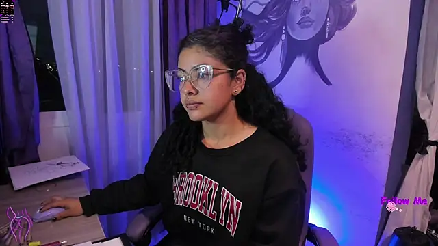 witchviolet online show from 11.20.25