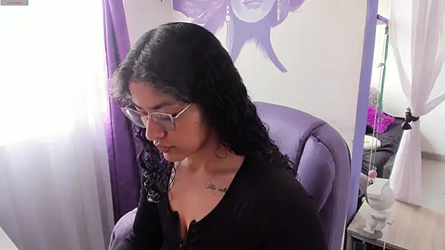 witchviolet online show from 12.01.25