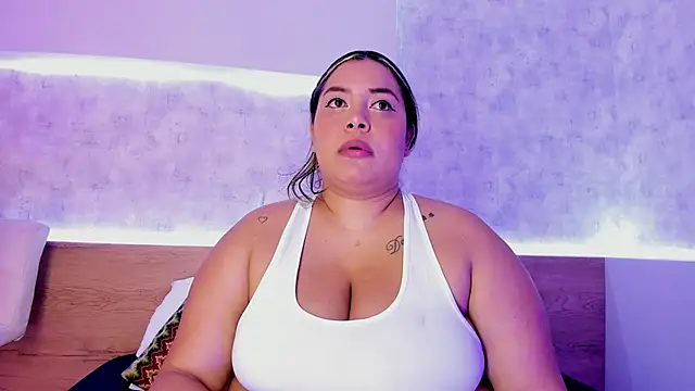 Snapshot of tatijara chatting on 02.09.25 tatijara online show from 02.09.25