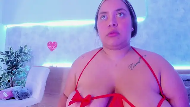Snapshot of tatijara chatting on 02.18.25 tatijara online show from 02.18.25