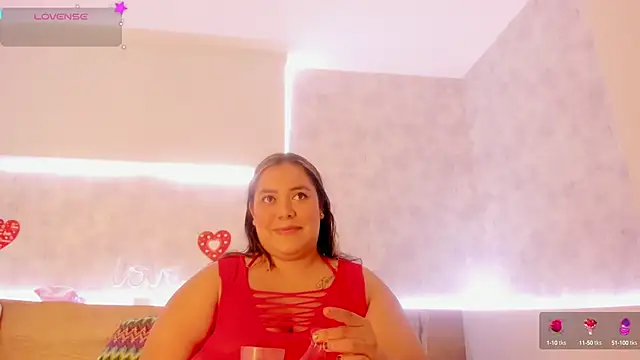 Snapshot of tatijara chatting on 02.25.25 tatijara online show from 02.25.25