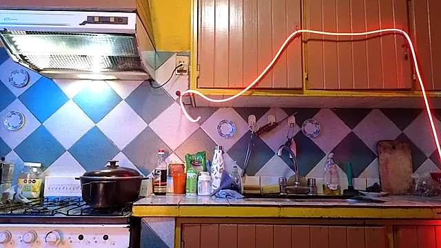 Jony Marta online show from 10.08.25