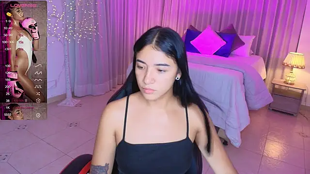 Snapshot of Antonella_Grayy chatting on 01.31.25 Antonella Grayy online show from 01.31.25