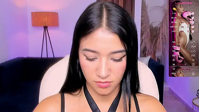 Snapshot of Antonella_Grayy chatting on 02.05.25 Antonella Grayy online show from 02.05.25