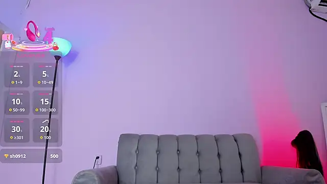 Snapshot of zoe6x chatting on 10.31.25 zoe6x online show from 10.31.25