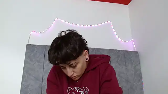 linda 33 online show from 09.22.25