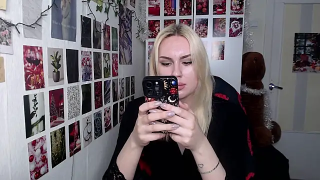 CapriScorpion online show from 12.21.25