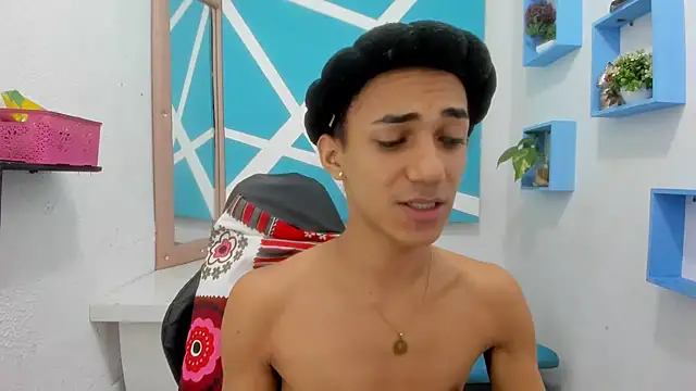 KatrinaQueen1 online show from 01.18.25