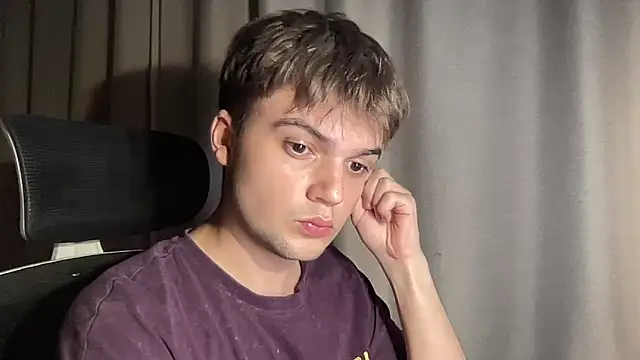 superfluboy  online show from 10.26.25