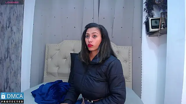 Snapshot of CarolRodriguez_ chatting on 02.25.25 CarolRodriguez  online show from 02.25.25