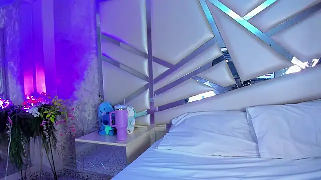 Miia002 online show from 04.16.26