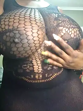 Bustygoddess32 online show from 12.30.24