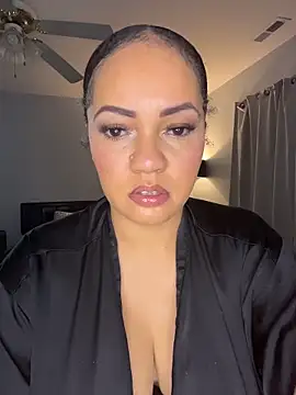 DestineeJayde online show from 10.19.25