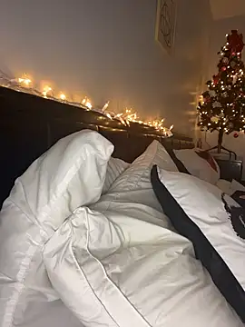 DestineeJayde online show from 11.23.25