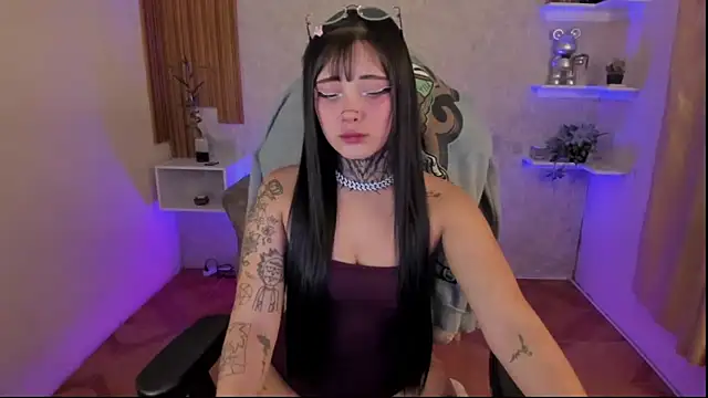 mia catt05 online show from 03.04.25