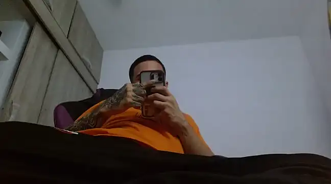 Snapshot of Sisoyalejo420 chatting on 12.10.24 Sisoyalejo420 online show from 12.10.24