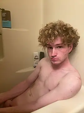 Snapshot of CreamyAustin chatting on 03.29.26 CreamyAustin online show from 03.29.26