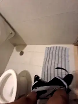 Snapshot of BandidodeAmores_84 chatting on 09.18.25 BandidodeAmores 84 online show from 09.18.25