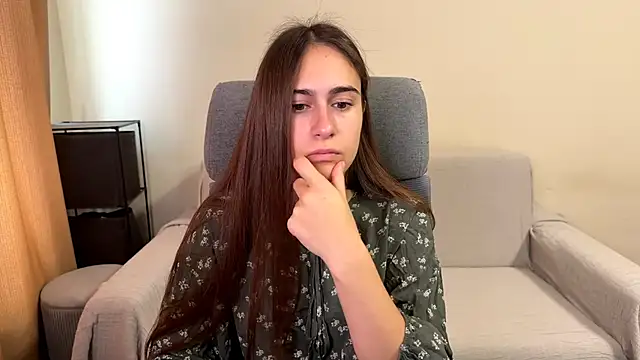 AliceKolltt online show from 10.17.25