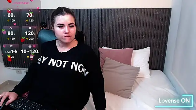 Snapshot of Aabby_lee chatting on 10.27.25 Aabby lee online show from 10.27.25